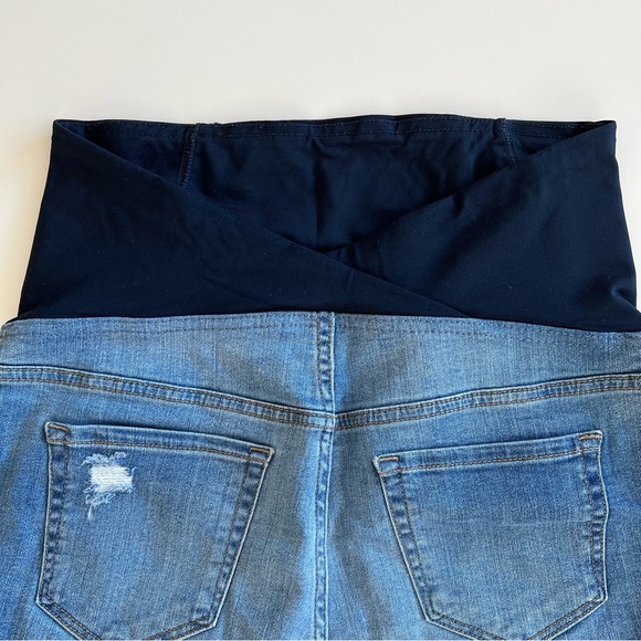 Isabel Maternity Midi Shorts - Picture 3 of 5